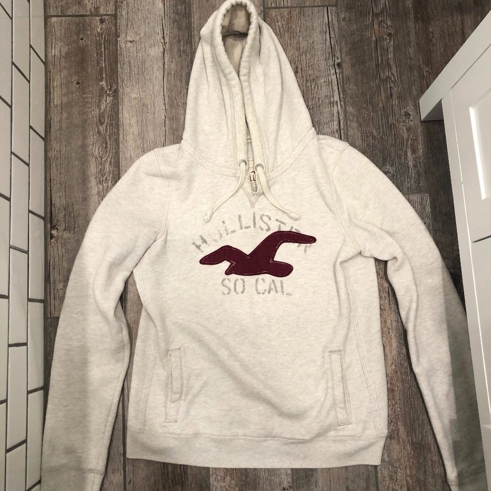 HOLLISTER SWEATSHIRT